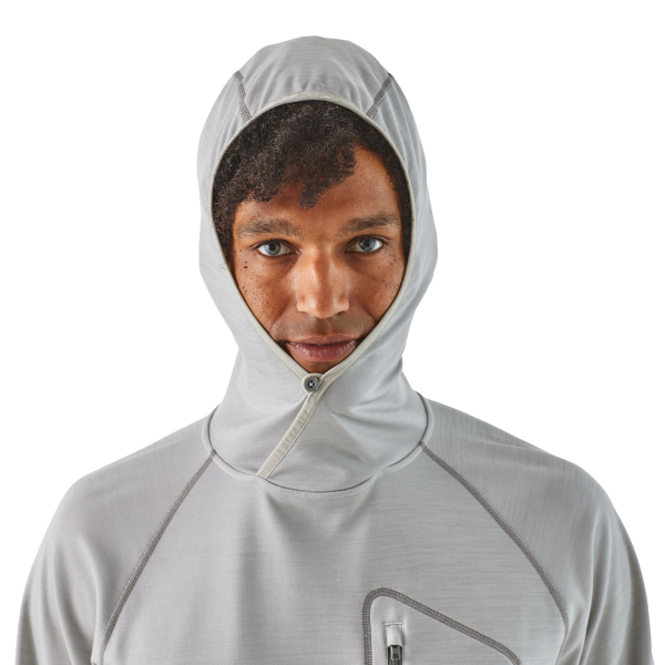 Patagonia Sunshade Technical Hoody Tailored Grey Model 3 Patagonia Sunshade Technical Hoody Tailored Grey Model 3
